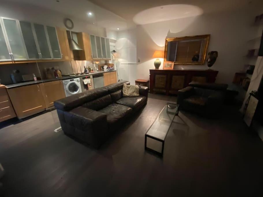 Large Studio Flat In Kensington London Exterior photo